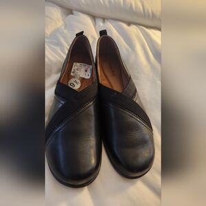 NWT Cobb HILL PIENFIELD LOAFERS